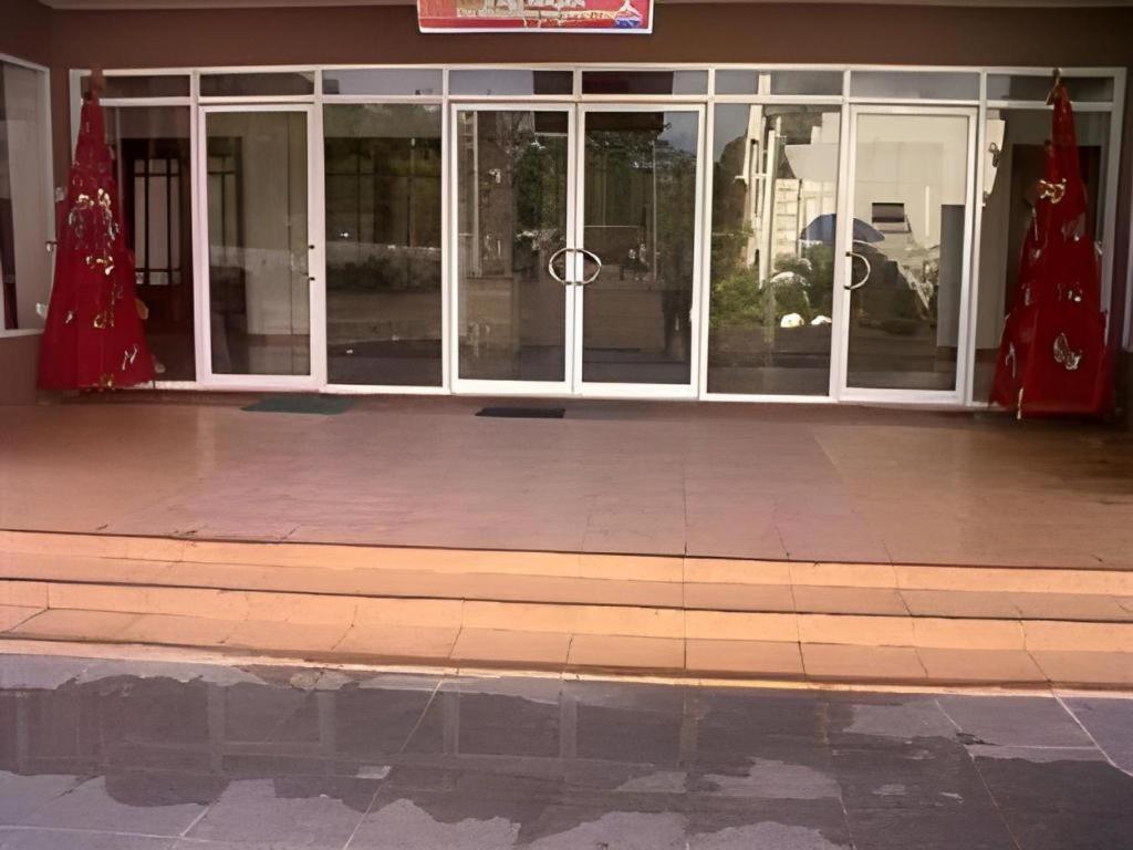 Regal Plaza Hotel Nabua Εξωτερικό φωτογραφία